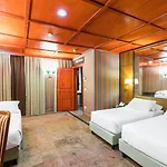 Madison Hotel 3*
