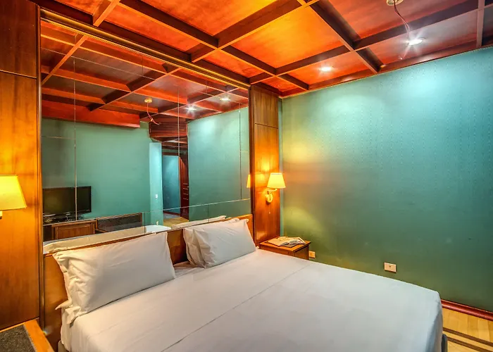 Madison Hotel 3*